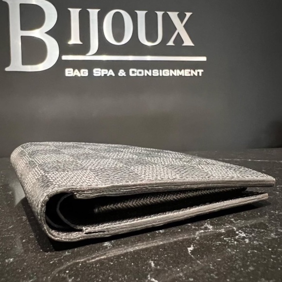 Damier Graphite Marco Wallet - Picture 3 of 8